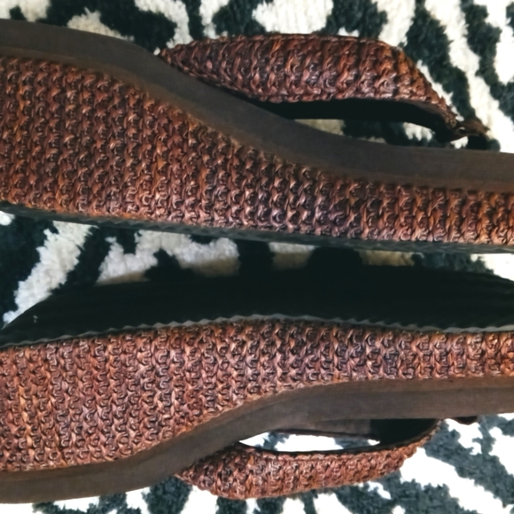 Volatile Brown Wedge Sandals 8